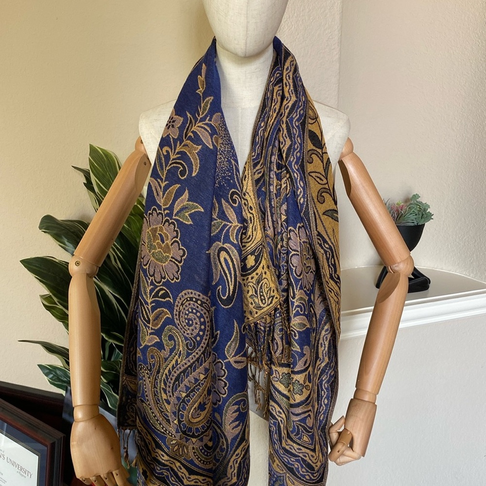 Women’s Scarf
